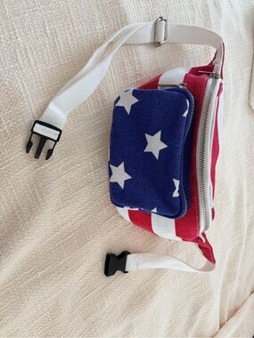 USA Flag-Print Stars & Stripes fanny Pack-NWOT